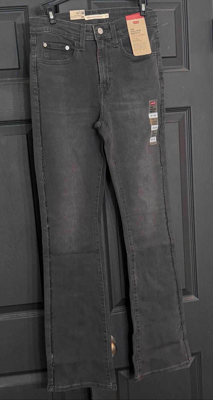 Levi's Womens 725 High Rise Bootcut NWT Size 4